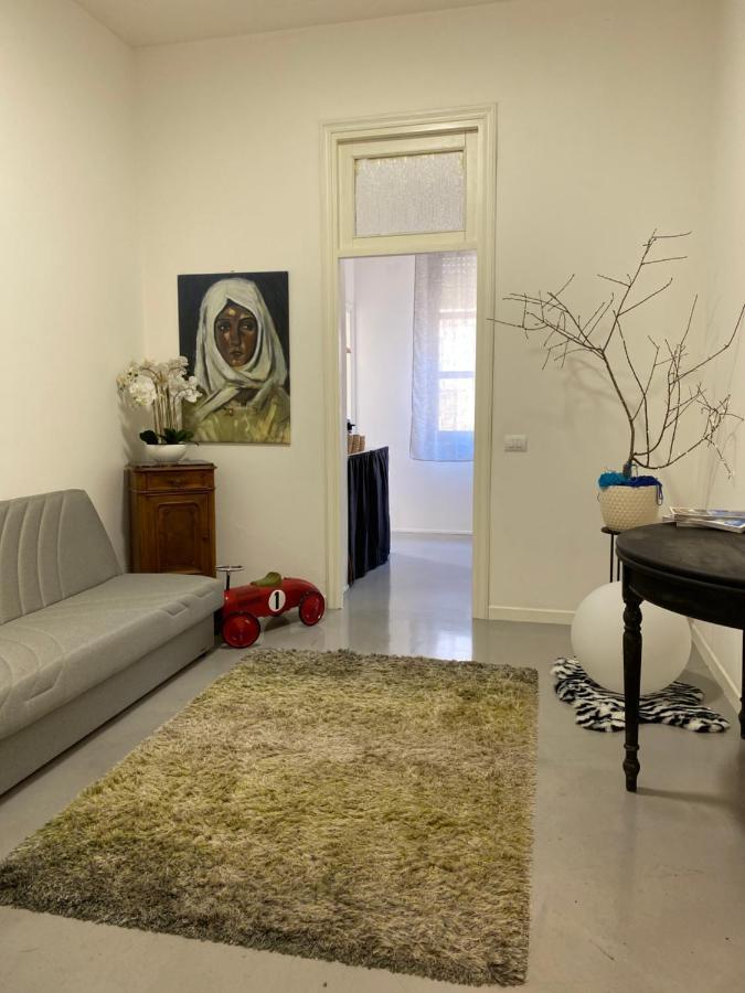 Palazzo Pilo Bed and Breakfast Sassari Buitenkant foto