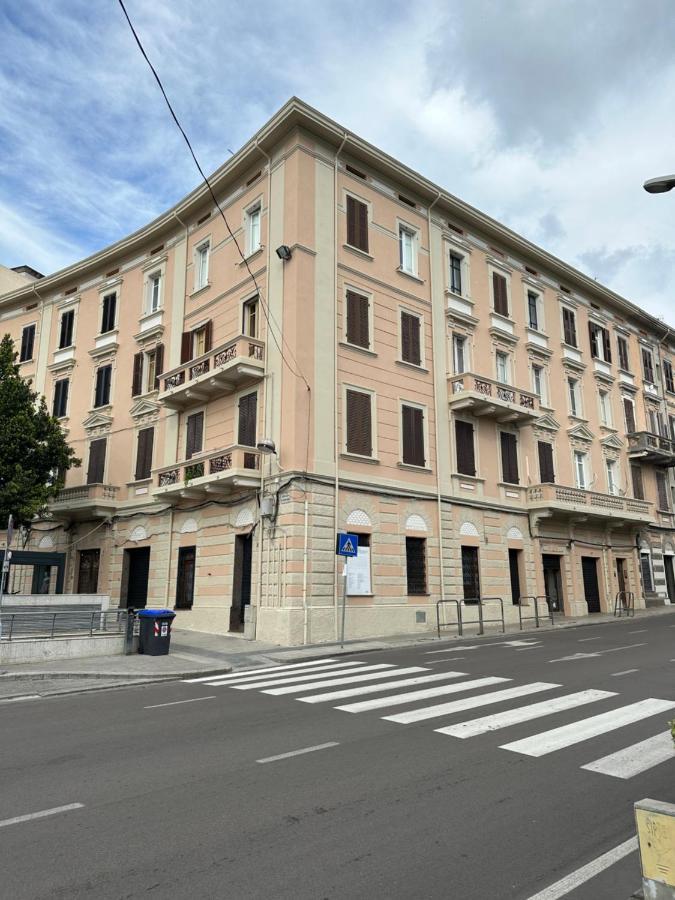 Palazzo Pilo Bed and Breakfast Sassari Buitenkant foto